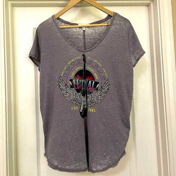 William Rast Burnout Tee - Picture 1 of 4